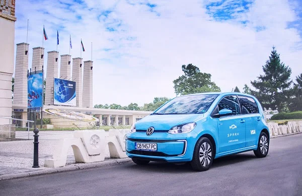 Услугата за почасово наемане на електробили SPARK вече е и в Пловдив