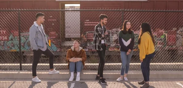 Generation Z и парите: Кешът вече не е модерен, а картата трябва да е цветна