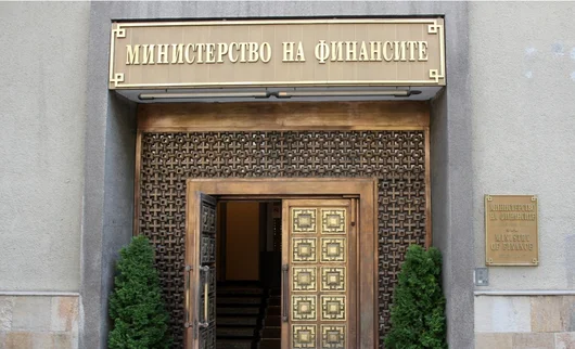 Фирмите в България не са се втурнали да запълват с дарения дупката в бюджета