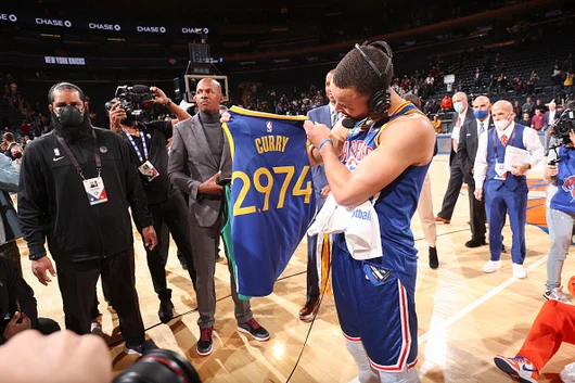 Какво превърна Стеф Къри в най-великия стрелец в историята на NBA