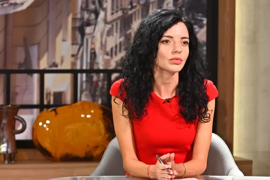 Водещата Ванина Недкова слиза от ефира на bTV заради "щастлив личен повод"