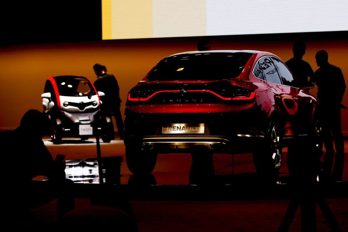 Renault спря завода си в Москва - последният голям автопроизводител в Русия