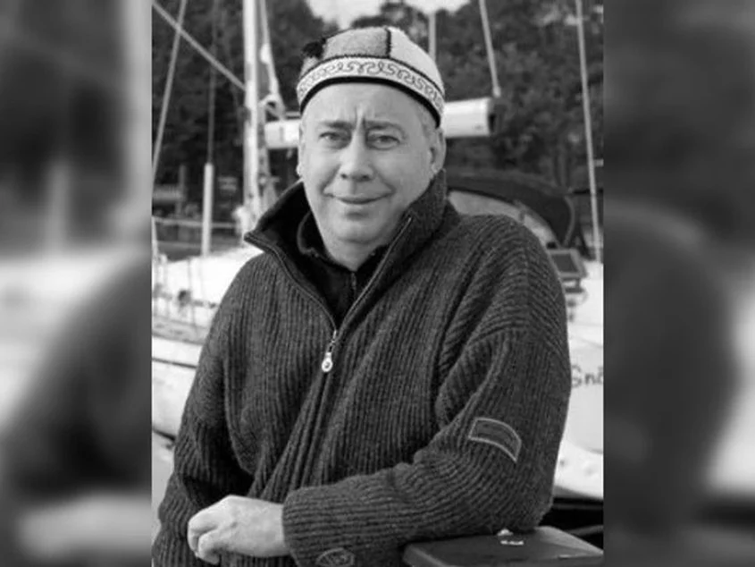 Юрий Воронов - открит мъртъв в плувен басейн