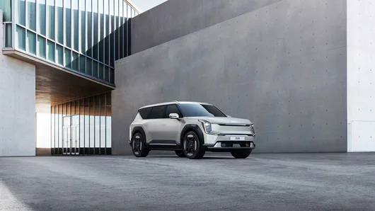 Kia EV9 – електрически SUV с прогресивен дизайн, вдъхновен от семейния живот