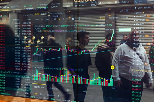 Биткойн се срина и е напът да отчете най-слабата си седмица от 2022 г.