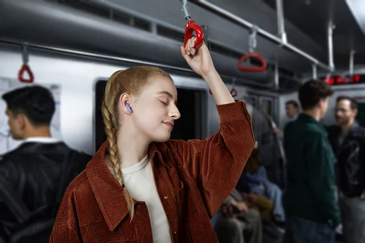 HUAWEI FreeBuds 6i - бюджетните безжични слушалки, които ефективно премахват околния шум