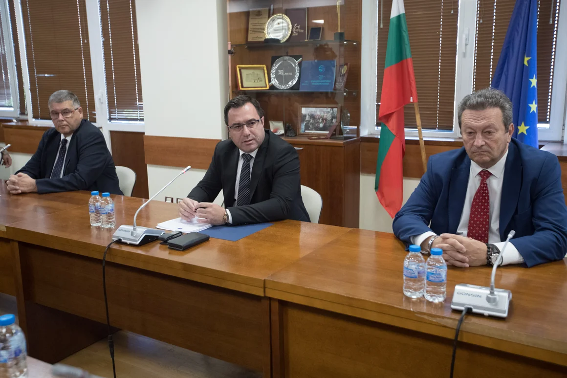 КЕВР предлага увеличение на цените на тока средно с 2,99% от месец юли