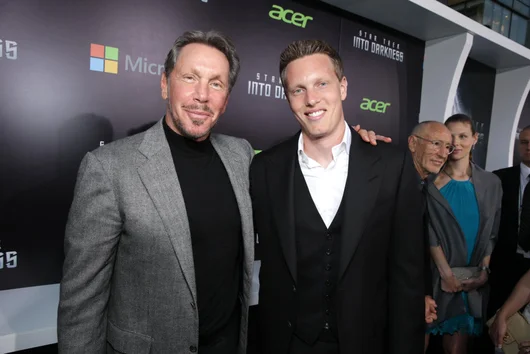 Синът на Лари Елисън поиска да купи собственика на HBO, CNN и Discovery и може да трансформира Холивуд