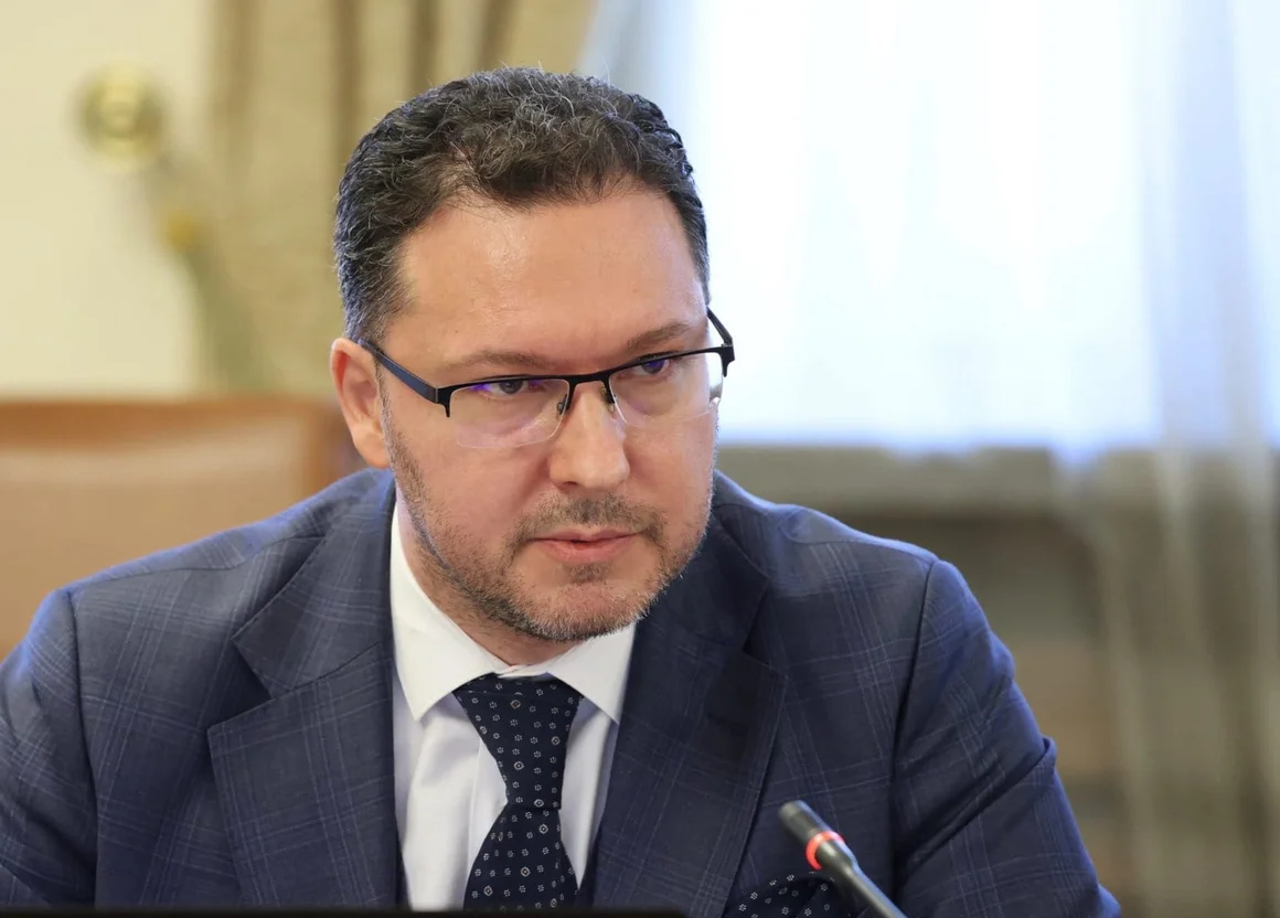 Даниел Митов обяви АКФ и "Правосъдие за всеки" за "привилегировани НПО, имплантирани в тъканта на държавата"