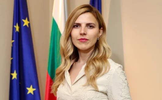 Външната министърка не вижда скандал в срещата с Елеонора Митрофанова в МВнР