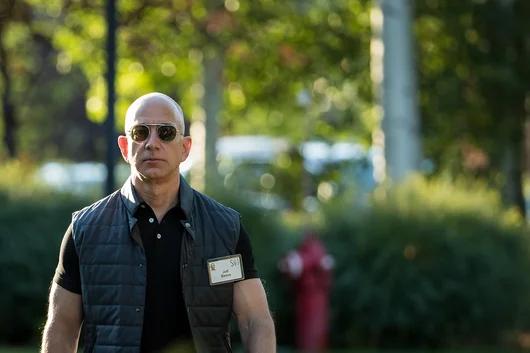 Г-7 остави "дупка" в световната данъчна реформа, от която Amazon може да се възползва