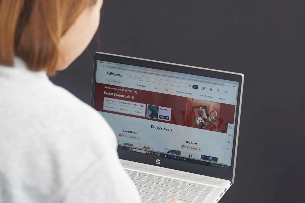 ЕК наложи рекордна глоба на AliExpress за продажба на ментета и опасни продукти