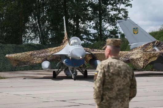 Украински F-16 отбеляза първа въздушна победа срещу руски изтребител