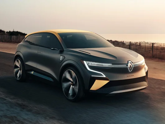 Renault Megane eVISION. Френски дизайн в електрическа дреха