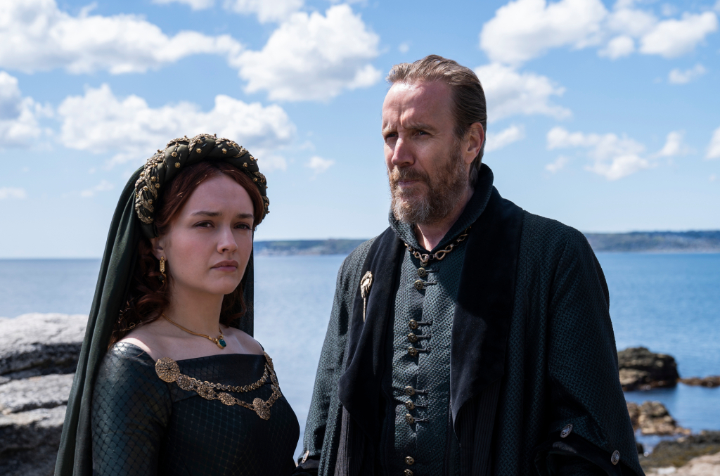 House of the Dragon: Кой кой е в новия сериал по Game of Thrones - Рис Иванс влиза в ролята на Ото Хайтауър