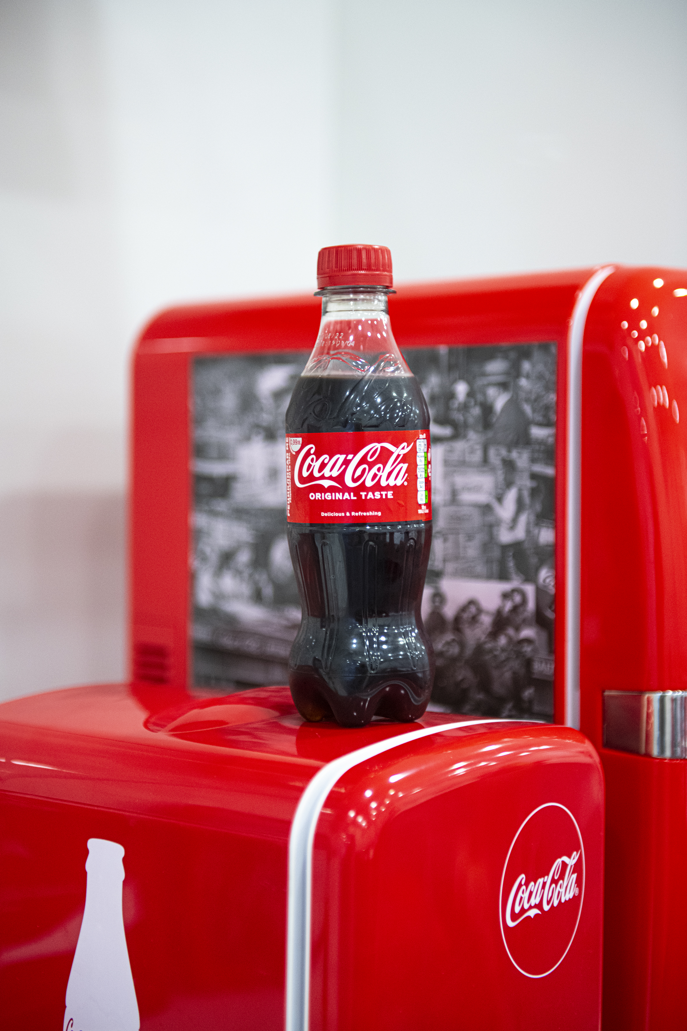 Coca-Cola 300 ml бутилка Кока-Кола 300 мл.