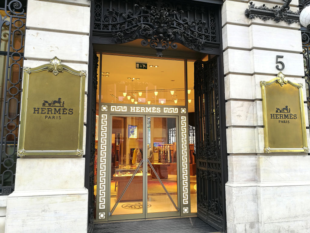Снимка на магазин от веригата Hermes