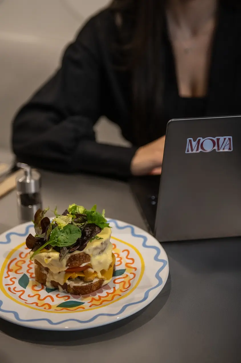 Mova Cafe
