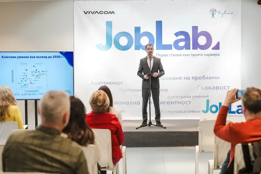Асен Великова CEO Vivacom